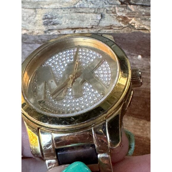 Michael Kors Womens Gold-Tone Watch With Tortoise Acetate Bracelet - Picture 7 of 8